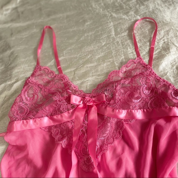 Bubblegum pink lingerie cami top - Picture 6 of 12